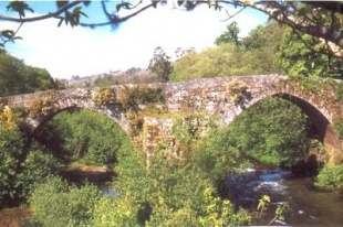 Ponte de Pedre, onde foron asasinados Francisco Arca Valiñas e Secundino Bugallo Iglesias. Foto: Concello de Cerdedo